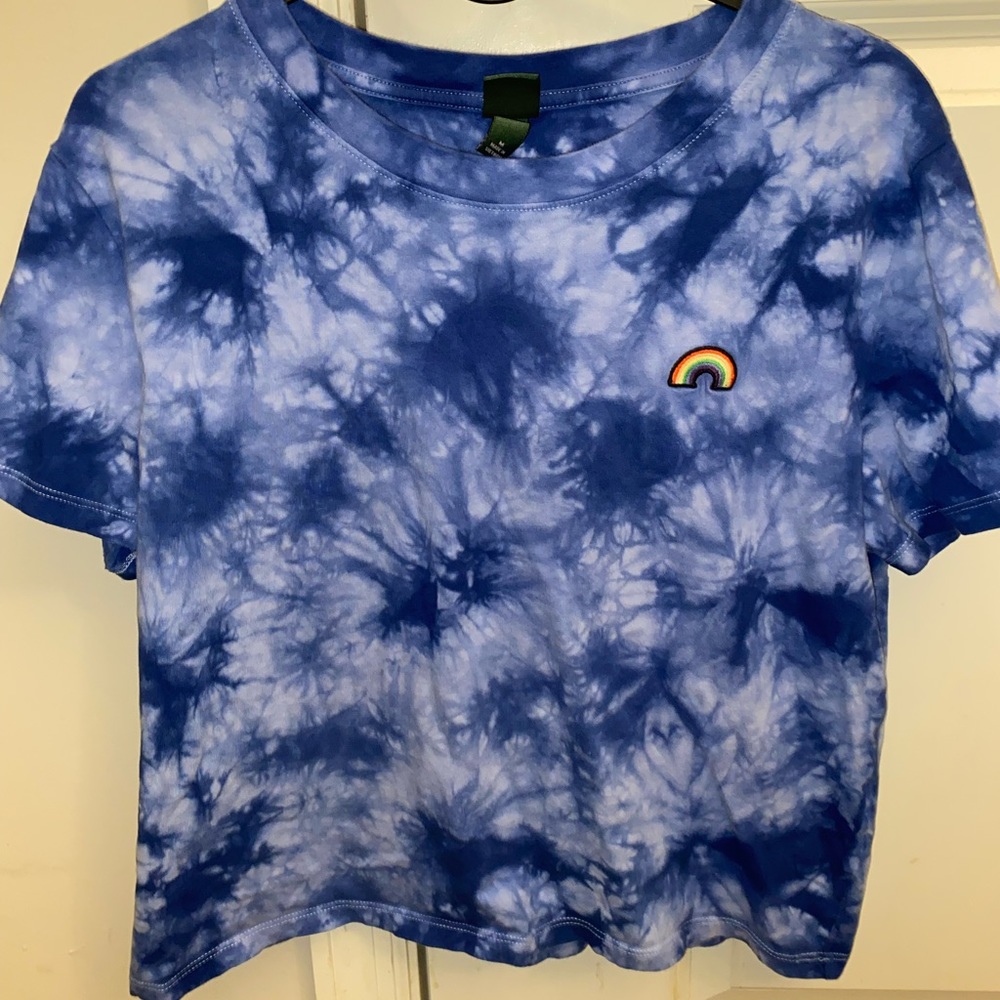 Blue tie dyed rainbow t shirt